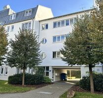 Helle 1-Raum-Wohnung mit Balkon, EBK und TG-Stellplatz direkt an der Mulde! Mit Aufzug! - Zwickau Pölbitz