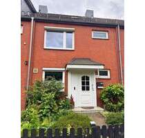 Modernisiertes Reihenhaus mit Fußbodenheizung und Smart Home in Bremen-Kattenesch