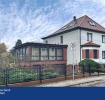 Einfamilienhaus mit Einliegerwohnung in Zentraler und Ruhiger Lage - Burg