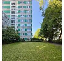 Gepflegtes Mehrfamilienhaus mit Stellplätzen, Balkonen und tlw. Kanalblick Kiel-Holtenau