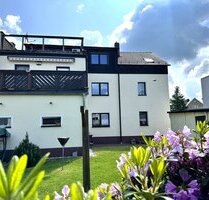 Sanierungsbedürftige 2-Raum-Whg. mit Dachterrasse u. Tageslichtbad in ruhiger Lage! Nähe VW Mosel! - Zwickau