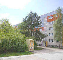 In der Herrichtung! 3 Räume mit Balkon und Dusche! - Halle (Saale) Südstadt