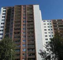 ANSPRECHENDE 2-ZIMMERWOHNUNG MIT AUFZUG, LOGGIA, EINBAUKÜCHE UND TOLLER AUSSICHT! - Wuppertal Elberfeld