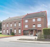 Großzügiges und modernisiertes Familienhaus mit Wintergarten, Kamin und Garten in Laffeld! - Heinsberg / Laffeld Aphoven/Laffeld