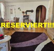 *PROVISIONSFREI* Sehr gepflegte 2-Zi.-ETW mit Kaminofen, Balkon & Loggia - Bischofsgrün
