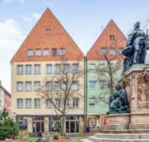 Helle wunderschöne 2-Zimmer-Wohnung am Theresienplatz in Nürnberg