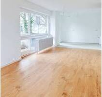 Ihr neues Zuhause - Stilvolle, kernsanierte 2-Zimmer-Wohnung mit zwei Balkonen in Harlaching - München