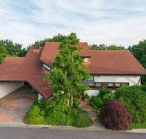 Bous-Höhenlage, 2-Fam.-Haus, Traminerweg , architektonisch einmalig