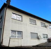 SulzbachSaar, Goldene-Au-Str. ; 2-Familienhaus, - Sulzbach/Saar