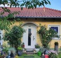 Besondere Immobilie! BUNGALOW MIT PFERDEOFFENSTALL u. ca. 8.900 m² Grund Nähe Bad Griesbach - Bad Griesbach i.Rottal Geisberg