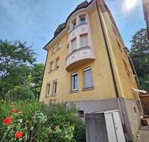 Attraktive 3-Zimmer-Wohnung im gepflegten Altbau - Stuttgart Untertürkheim