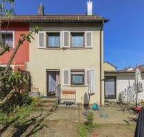 Top-Potenzial: Eckhaus mit Garage und großem Garten in guter Lage - Reutlingen Römerschanze