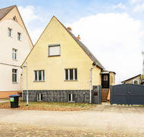 Neuer Preis !!!!!! Charmantes Einfamilienhaus mit großem Potential auf 2900 qm!!! Grundstück - Schönwald Waldow