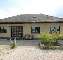 Zweifamilienhaus in Rheinberg-Ossenberg - wunderschön gelegen, mit großem liebevoll angelegtem Garten