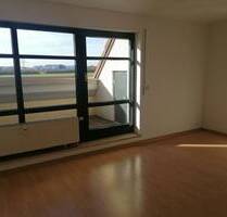 Barbing: Wohlfühl-Wohnung, 2-Zimmer mit Balkon- frei!