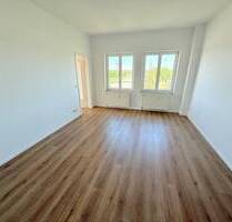 Drei Zimmer Wohnung mit EBK! - 514,00 EUR Kaltmiete, ca.  71,00 m² Wohnfläche in Brandenburg (PLZ: 14770) Altstadt