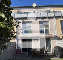 Familienfreundlich und modern...Reihenmittelhaus in Heroldsberg