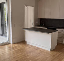 Einziehen und wohlfühlen: Helle 2-Zimmer-Wohnung mit hochwertiger Ausstattung und Balkon! - Berlin Schöneberg