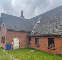 Sanierungsbedürftiges 1-2 Familienhaus - Bühnsdorf