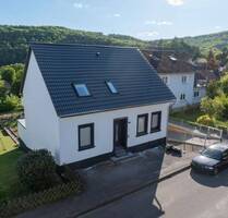 Modernes Freistehendes Einfamilienhaus mit Sonnenterrasse und tollem Weitblick - Simmertal