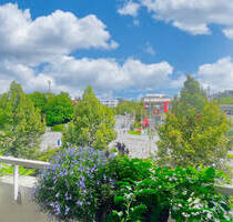 vermietet! helle grosse renovierte 1-Zi.-Whg. mit Balkon in Moosach - München