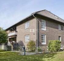 + Renoviert + Ruhige Lage + Süd-Loggia + EBK + - Harmstorf