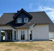Modernes Einfamilienhaus mit großem Garten und hochwertiger Ausstattung - Karlshausen