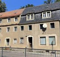 Sanierungsbedürftiges Stadthaus - Glashütte