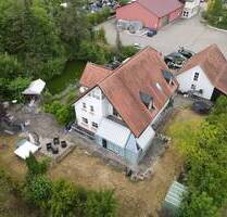 Einfamilienhaus mit drei Garagen und großem Garten - Pleinfeld