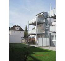 | ruhige und perfekte lage | mitten in reichertshofen | mit garage und großem balkon |