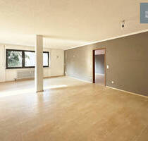 Gut geschnittene 3,5-Zimmer-Wohnung mit Balkon, Einbauküche & Stellplatz in Leonberg