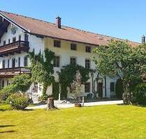 Historischer Hof mit Berg- und Seeblick: Ein Juwel im Chiemgau - Stephanskirchen Sonnenholz