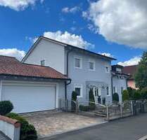 Repräsentatives Architektenhaus in ruhiger Lage mit vielen Extras - Höchstadt