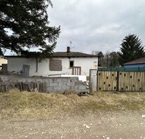 Ruheoase mit Potenzial - Sanierungsbedürftiger Bungalow auf großem Grundstück - Fürth Nordstadt