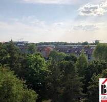 *Nicht alltägliche Aussicht - sehr gepflegt - Balkon - Stellplatz - Bad mit Fenster - Kücheneinrichtung möglich* - Nürnberg Zerzabelshof