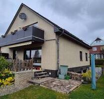 Mehrfamilienhaus in bevorzugter Wohnlage mit Neubaumöglichkeit für Einfamilienhaus - Hildesheim Itzum