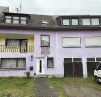 Großzügiges Reihenmittelhaus mit zwei Garagen und Garten (Zwangsversteigerung) - Minheim