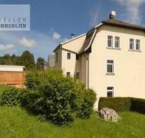 ERSTBEZUG NACH UMBAU! Langenhessen, 5-R-Etagenwohnung im 1. OG mit Gemeinschaftsgarten - Werdau