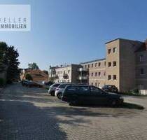 2-R-Whg mit EBK mögl., Bad mit Fenster, Abstellraum in der Wohnung, Außenrollläden, PKW-Stellplatz im Hof - Werdau