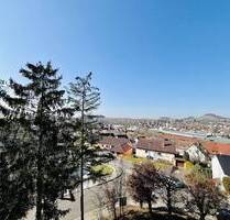 Hier dürfen Sie einziehen: 3,5-Zimmer auf rund 90 m², Westbalkon und Garage - Oberstenfeld