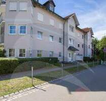 Zentral in Pocking: Schöne 3-Zimmer Dachgeschosswohnung