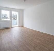 ++ Erstbezug nach Sanierung ++ Moderne 2 Zimmerwohnung mit Dusche und Wanne + Solarmodul - Chemnitz Yorckgebiet