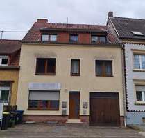 Drei Familienhaus mit Garten in Vk-Ludweiler zu verkaufen - Völklingen