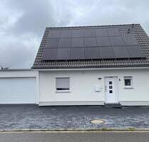 Einfamilienhaus mit Garage und EBK in Schramberg-Waldmössingen