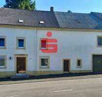 Einfamilienhaus als Ausbauhaus mit Nebengebäude und Garten - Speicher