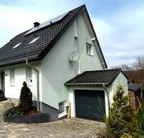 TOP-GELEGENHEIT! Wunderschönes und neuwertiges Einfamilienhaus mit Einliegerwohnung in ruhiger Lage - Kirn