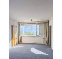 Helle 2-Zimmer-Wohnung mit Potenzial und Panoramablick über Stadt und Natur - Berlin Neu-Hohenschönhausen