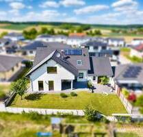 SOFORT FREI: Gehobener Bungalow mit Einliegerwohnung, neuwertig in massiver Bauweise, zu verkaufen - Weng