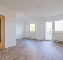 * helle 2 Zimmerwohnung mit Balkon Zentrumsnah * - Chemnitz Sonnenberg