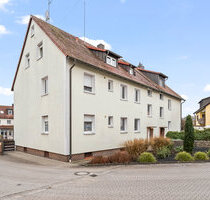 Moderne, großzügige 4-Zi-Wohnung mit Balkon in Puschendorf